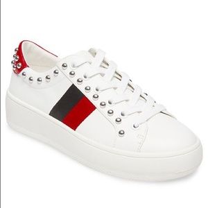 Steve Madden Sneakers